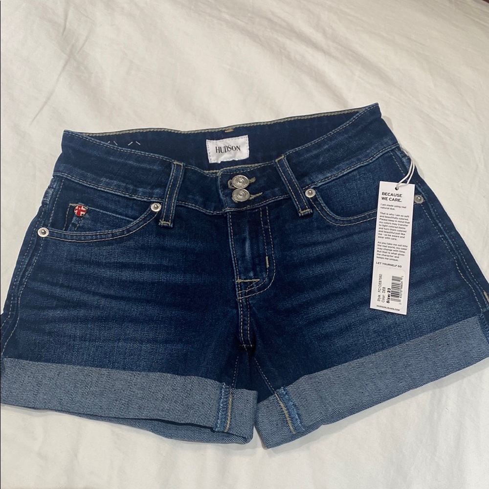 Hudson Ruby Mid Thigh Jean Shorts Womens NWT. - Picture 4 of 10